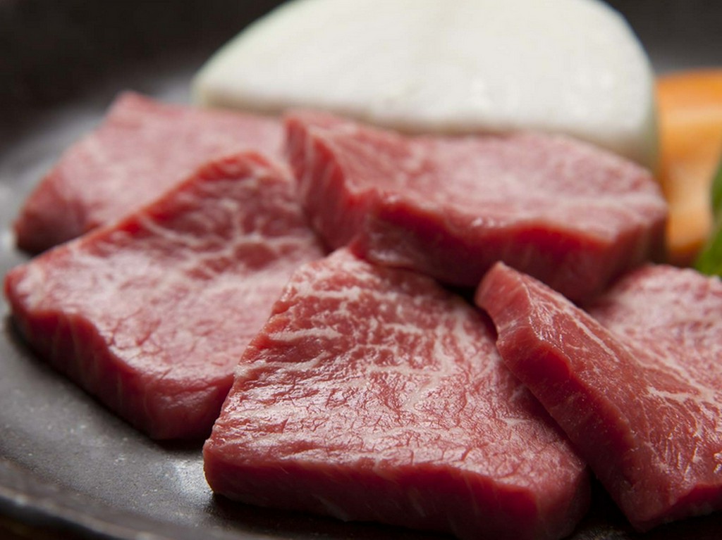 ステーキのような味わいのトモサンカク