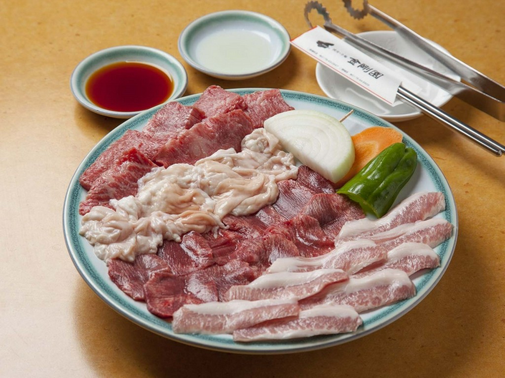 ボリューム満点！　お得なバリューセットＡ