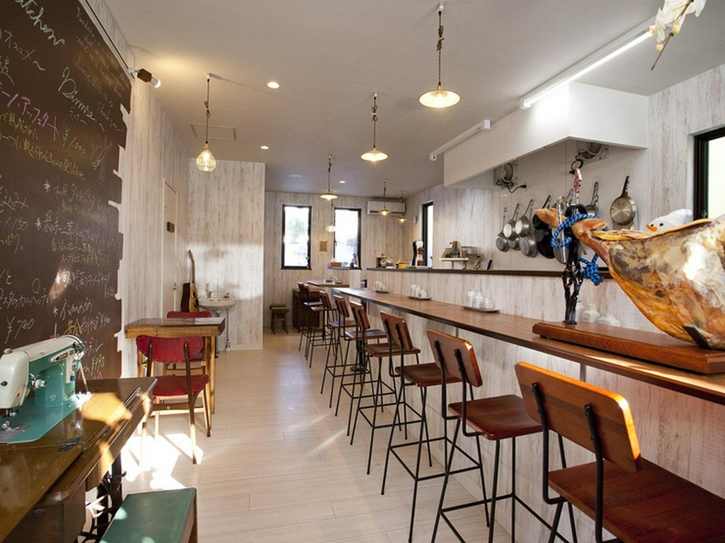 スタイリッシュな中にもレトロ感ある落ち着いた雰囲気