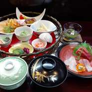 お造り、煮物、焼き物からデザートまで、大満足間違いなしの一日限定10食の人気御膳。