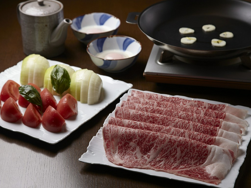 美しいサシの入った最上級の黒毛和牛