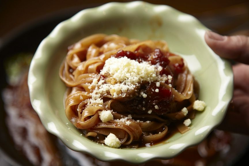 トマトすき焼きの締めはなんとパスタ