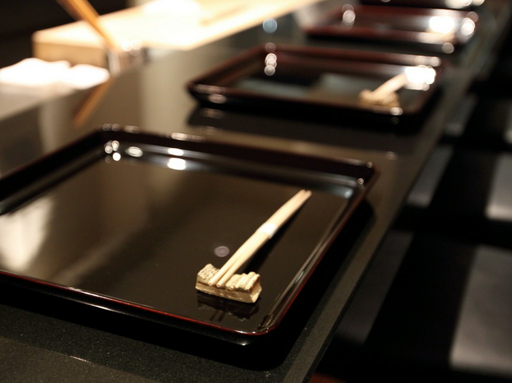 店で使われる器や道具にも心がこもっています　