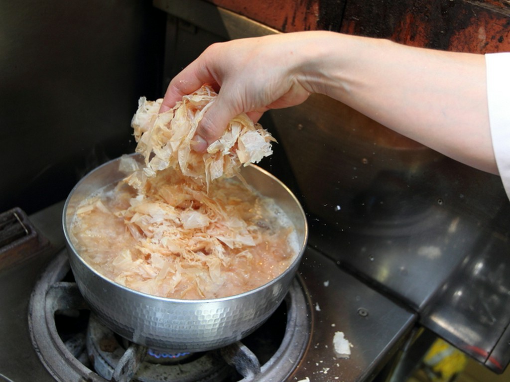 最もこだわる、日本料理の要「出汁」　　