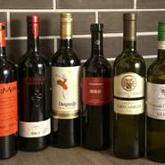 ワインは著名な専門家のもと、高値なワインにも匹敵する美味しいワインをリーズナブルな価格2900円～取り揃えています。