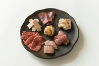 鮮度と味が最高のものしか使いません！
最高な状態の新鮮ホルモンを存分にご賞味ください