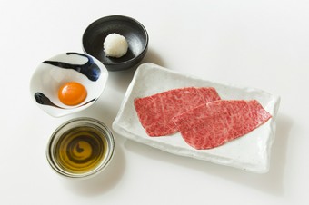 サーロインのすき焼き（卵・一口ライス付）