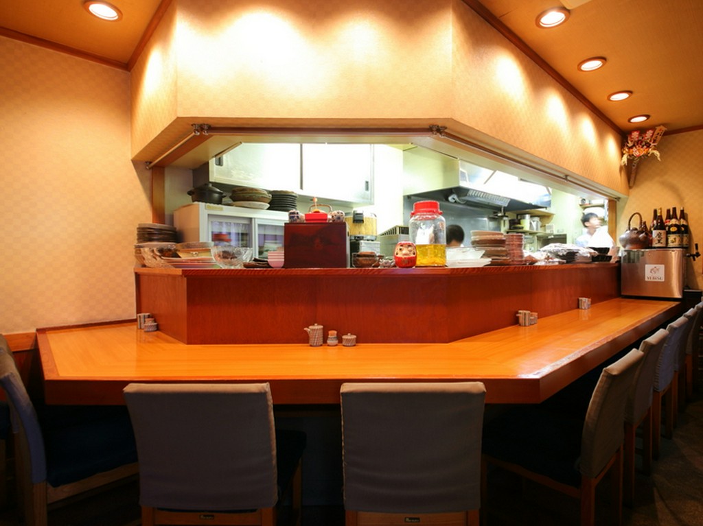 ひとりでもふらりと気軽に立ち寄れる和風居酒屋