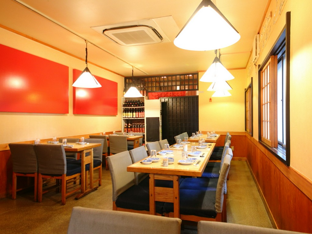 しっとりと落ち着いた店内で過ごすくつろぎのひととき