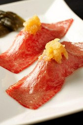 ザブトンの炙り握り（タレ・おろしポン酢）