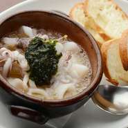 ガーリックオイル煮　内容は店内黒板をチェックしてね