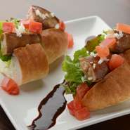 フォアグラがたっぷり。赤ワインソースとの相性も抜群です。