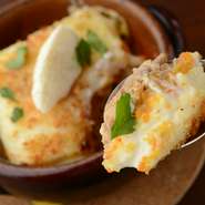 軟骨も入っているので、コリコリとした食感が楽しめます。セロリや玉葱など、香味野菜もたっぷりです。