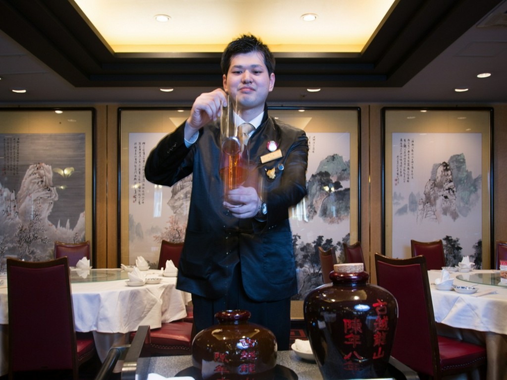 料理に合わせた紹興酒のチョイスは、ソムリエに相談が正解