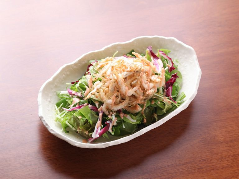 白海老のオーロラサラダは、見た目も爽やかでついつい箸が進む