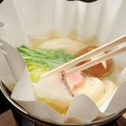 明石までいかずとも、明石本店の味を神戸で堪能。まさに、ぜいたくなひとときです。