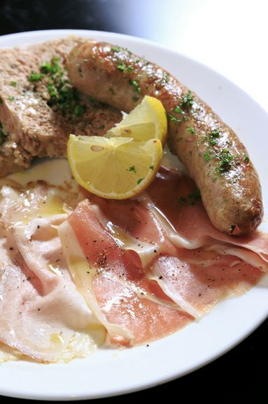 豚料理ならお任せ。大分県産の豚1頭を余すとこなく堪能