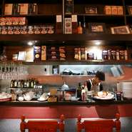 高級なイタリアンもありますが、何度でも通って食べたくなるような家庭の味もイタリアンの魅力です。時間と空間を楽しんでいただくために、手頃な価格とフランクかつ、スマートな接客を心がけています。