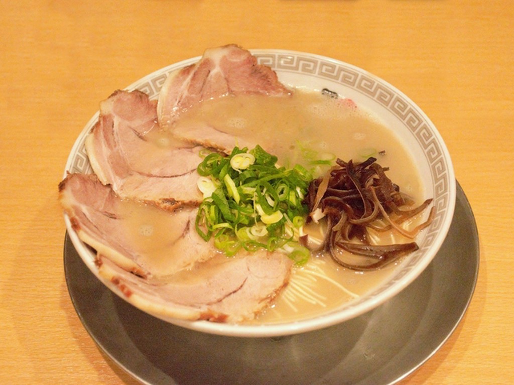 自家製チャーシューたっぷり！　『チャーシューメン』