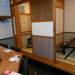 落ち着ける雰囲気の店内　御一人様でもお気軽に