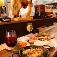 ２Ｈ飲み放題付通常3800円が3300円！
 お料理のみ　2800円
 人気のスペイン料理8種を楽しめます♪スペイン料理が初体験の人にもオススメ。