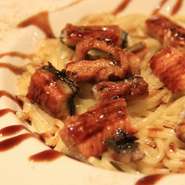 ●温製　ウナギの照り焼きのせ　ワサビクリームパスタ