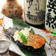焼酎や地酒などほかにはない、レアなものも取り揃えてあるのが、このお店のこだわり。料理と一緒に、または食後にじっくりと味わえます。本格的に飲みたい派も心ゆくまで満足！
