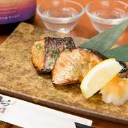 日替りのおすすめメニューをご用意しております。旬の味をお楽しみ下さい。詳細は店舗にてご確認ください。