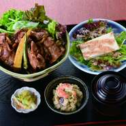 豚の照焼丼ランチ