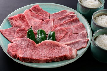 スペシャル焼きしゃぶコースなどおすすめメニューが沢山