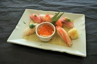 北海道の四季折々の鮨を味わえます。旬のセットです。