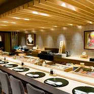 板前さんとの楽しい会話も、お寿司をいただく醍醐味