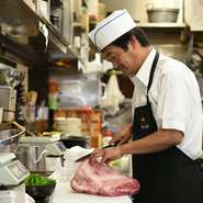 たかが焼き肉、されど焼肉。一枚一枚に思いを込めて