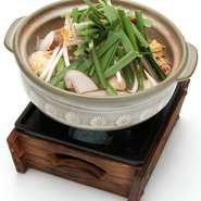 1人前からご注文できます！
和食の職人が手間暇かけ作ったスープは絶賛です！！
焼肉屋のこだわりのもつ鍋是非一度ご賞味あれ！！
塩・しょうゆ・みそ・台湾・シビ辛味の５種類あります！