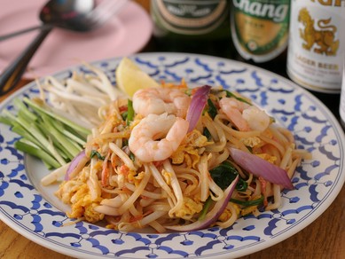 タイ料理の特徴を一皿に集約したメニュー『パッタイ』