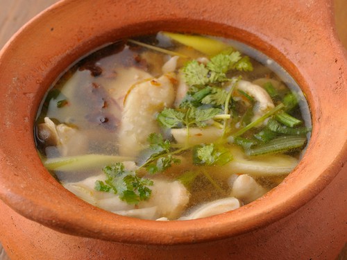 モツと白ネギが入った辛いスープ『トムセーブ』