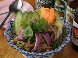 本場の「郷土の味」を忠実に再現した『ナープイサーン』