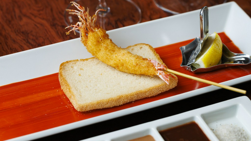 ワインに合う！上品な甘みと食感が絶品『活〆車海老の串揚げ』