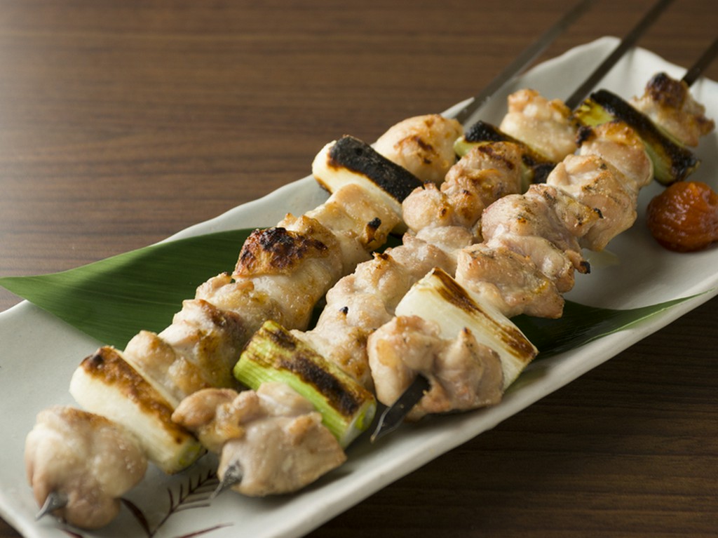 名物ねぎまの大串焼き