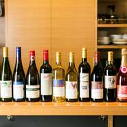 ワインは、できるだけ顔の見えるワイナリーから直接仕入れているもの。東北からイタリア・オーストラリアのワインが並びます。特に、オーストラリアのワインは、シェフのお気に入りものが並びます。