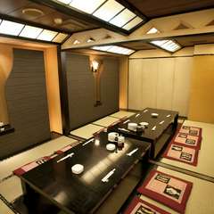 掘りごたつのお座敷でワイワイくつろぎながら楽しい歓送迎会を