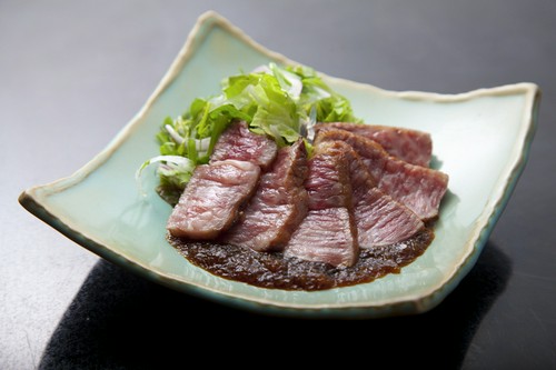 噛みしめるとお肉の旨みが広がる