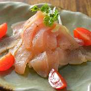 胸肉を使用しサッパリしつつ、しっかりとした味わいです！