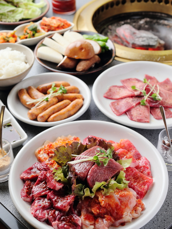 ■ Abe Set (11 items) For 2 people ⇒ 8,600 yen For 4 people ⇒ 15,000 yen