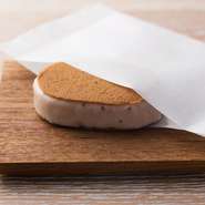 L'ASスペシャリテ。フレーバーはその時々で変わります。