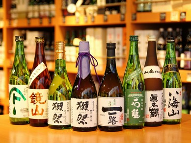 100種類以上の日本酒を少しずつ試せる日本酒専門店バー