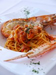 焼いた赤座海老を白ワインとトマトで軽く煮たソースは、ミソのコクや香ばしさ、トマトの甘みと酸味が絶妙！