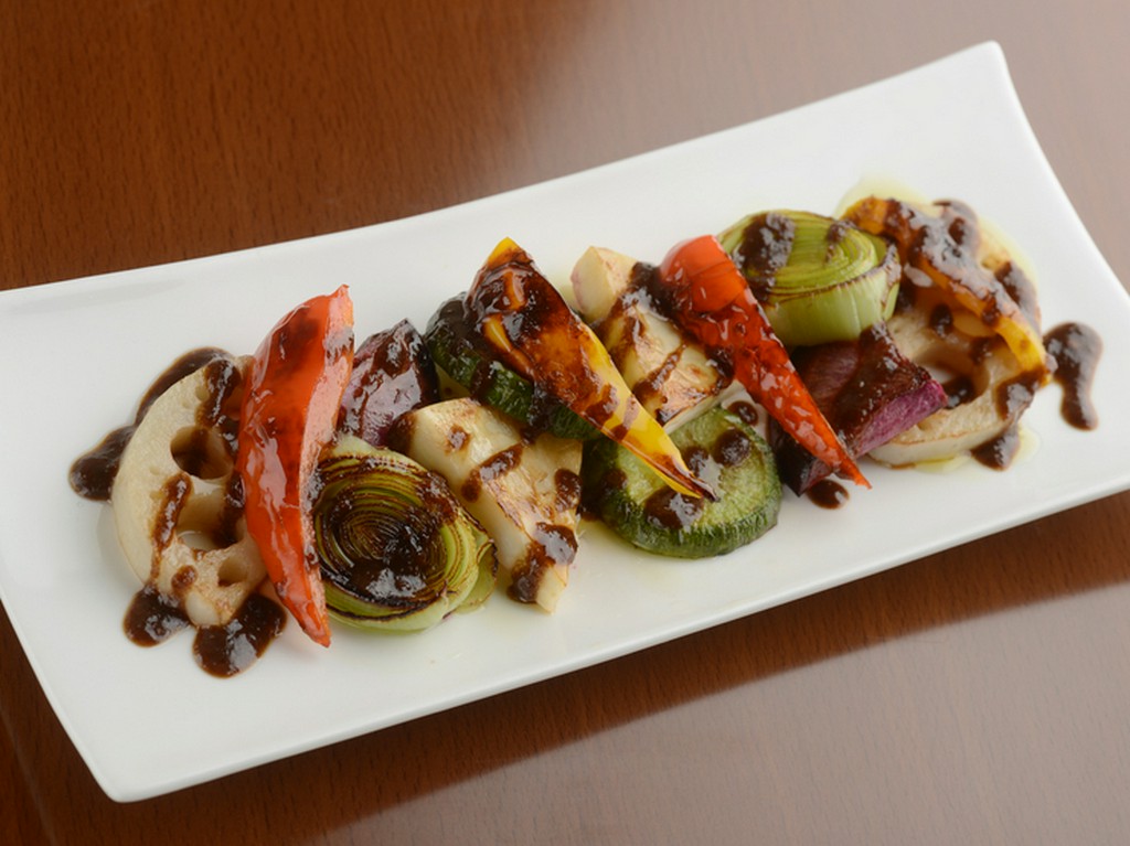 全国から仕入れた野菜で、新しい味わ発見『こだわり焼き野菜』