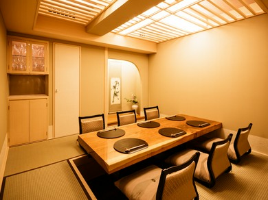 銀座 有楽町の雰囲気が良くて居心地のいいお店でデート デートにおすすめのお店 ヒトサラ