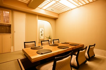 ハレの日こそ訪れたい、和の美空間で食事を